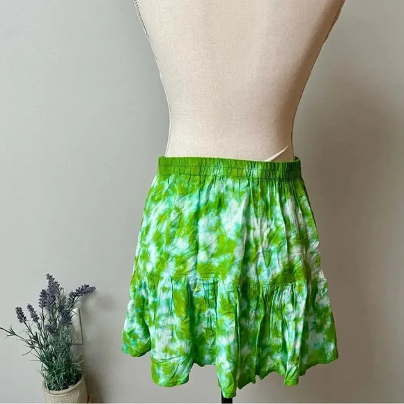 Raga Gypsy Festival Green Tie Dye Mini Skirt M Boho Flowy Rayon Summer Vacation - Picture 8 of 9